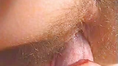 Jerry ແລະ Anna ລົງໄປຫ້ອງນ້ໍາ garage ແລະຫຼັງຈາກນັ້ນ fucked ຂອງນາງຢືນ