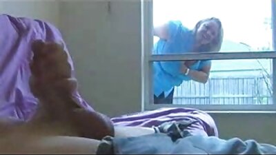 MILF Busty ພັນລະຍາມັກຂີ່ cock ໃຫຍ່ສີດໍາ