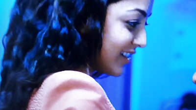 ແມ່ຍິງແກ່ທີ່ມີ clit sexy ຫຼາຍ